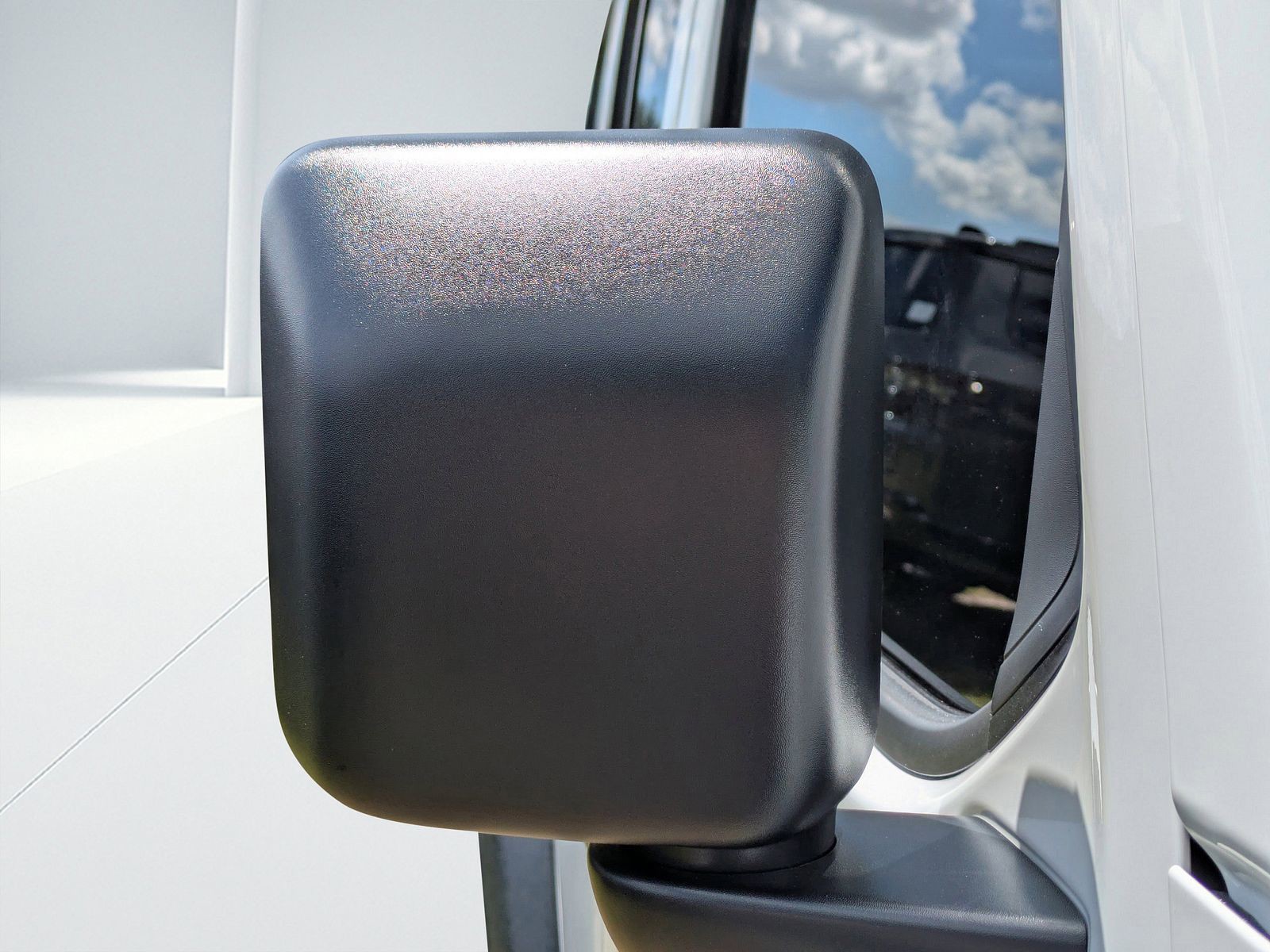 2025 Jeep Wrangler - Photo 10