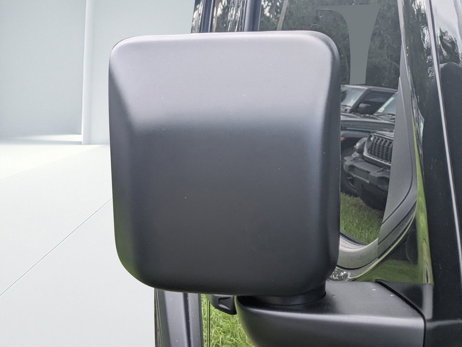 2025 Jeep Wrangler - Photo 10
