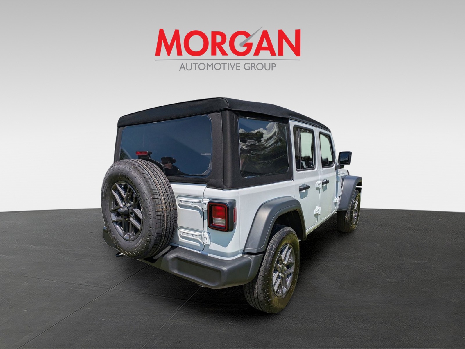 2025 Jeep Wrangler - Photo 4