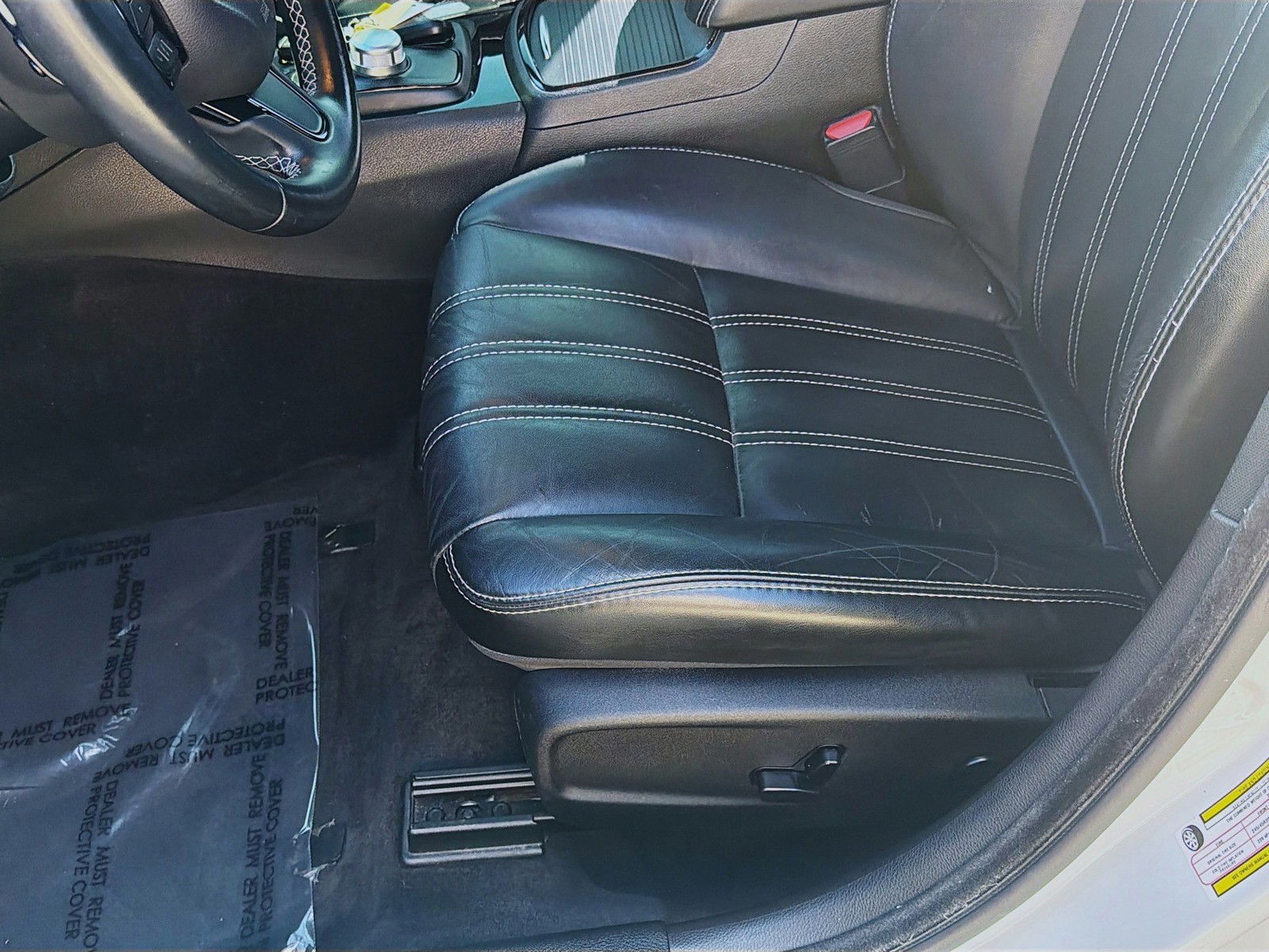 2018 Chrysler 300 - Photo 15