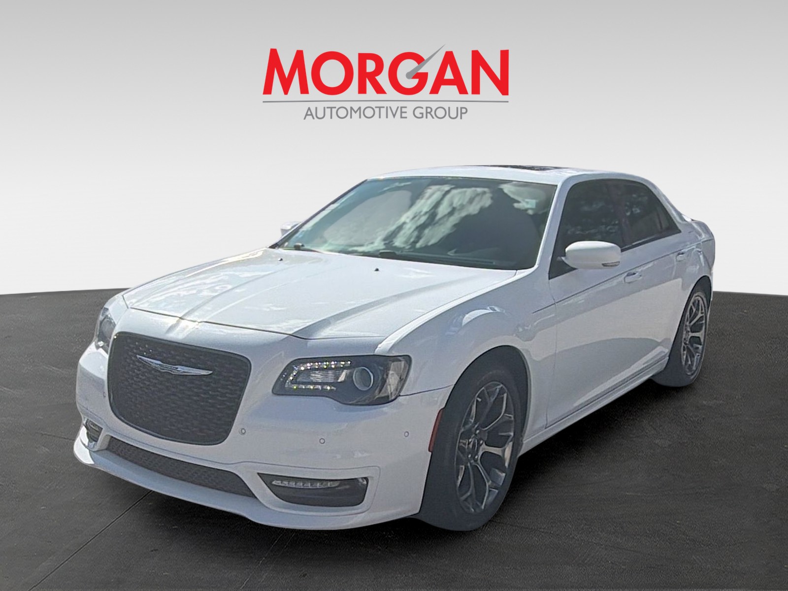 2018 Chrysler 300 - Photo 2