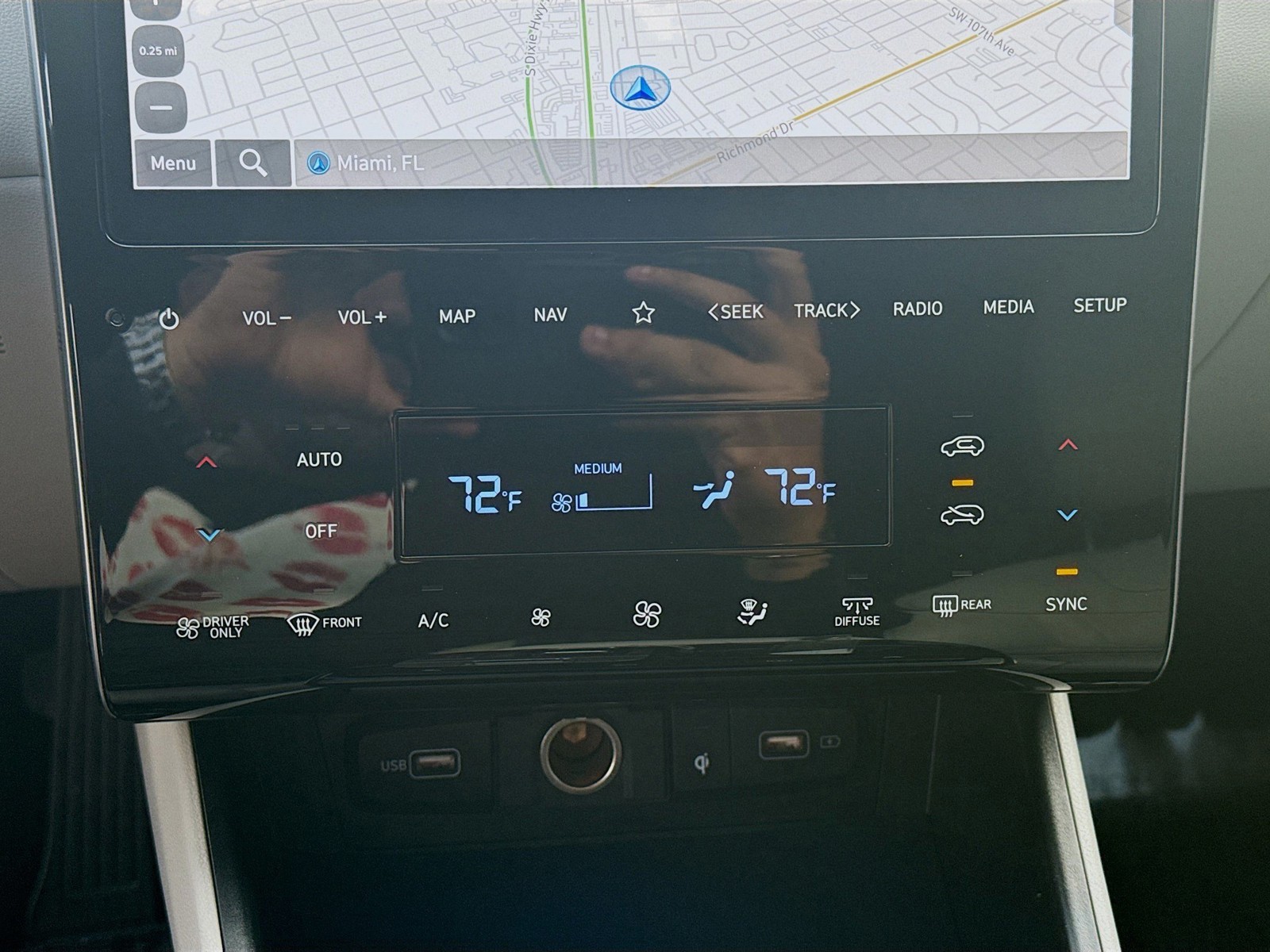 2023 Hyundai Tucson Hybrid - Photo 13