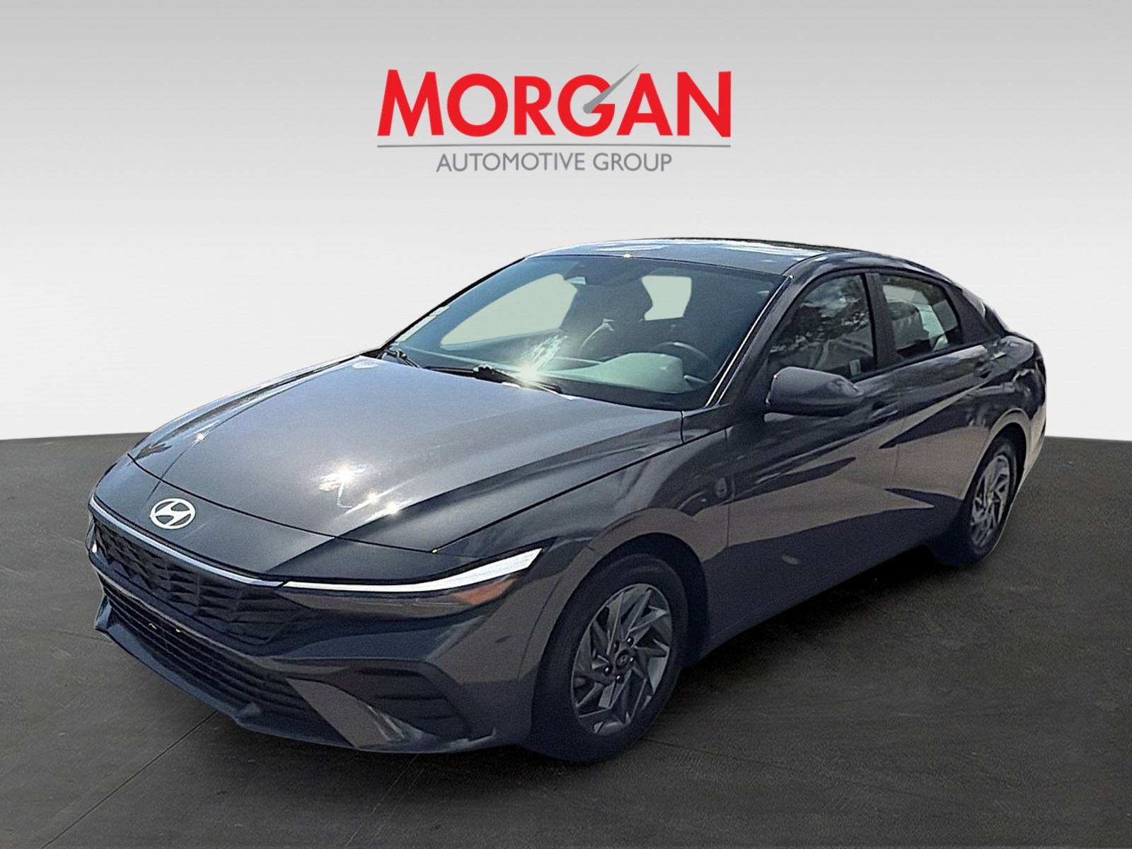 2024 Hyundai Elantra - Photo 2