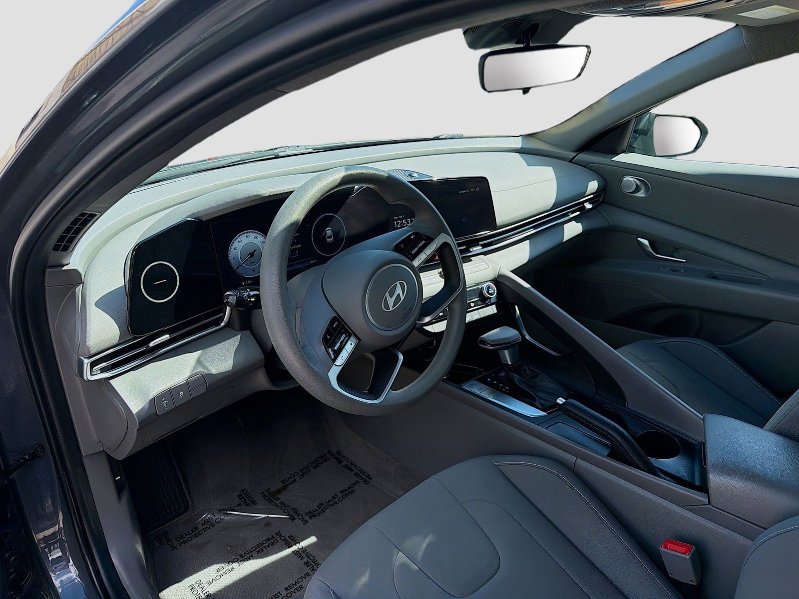2024 Hyundai Elantra - Photo 7