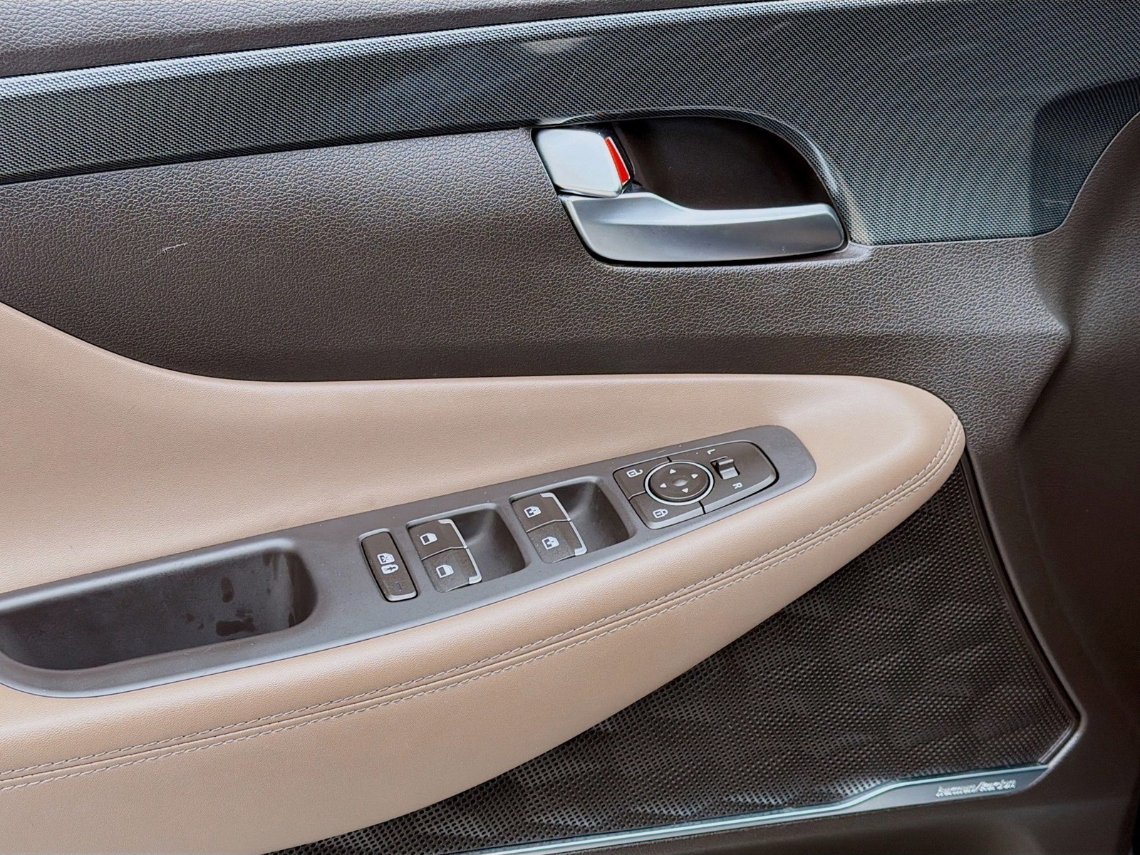 2022 Hyundai Santa Fe Hybrid - Photo 15