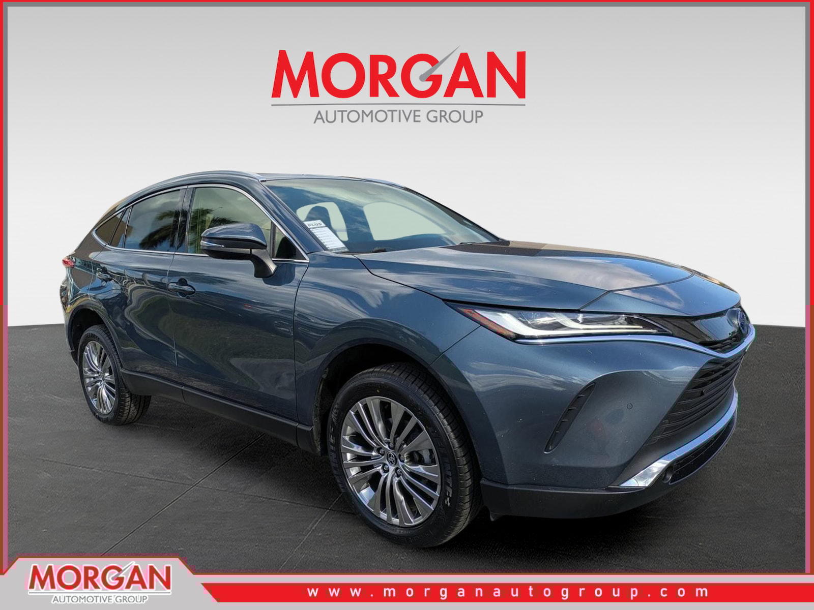 2022 Toyota Venza XLE's photo