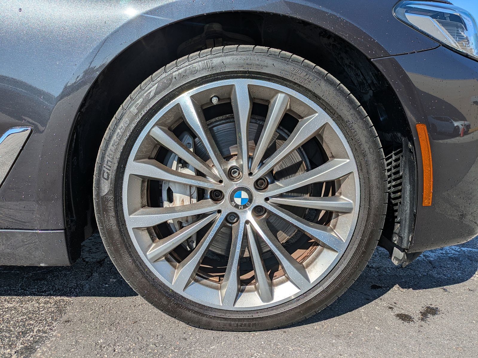 2022 BMW 5 Series - Photo 10