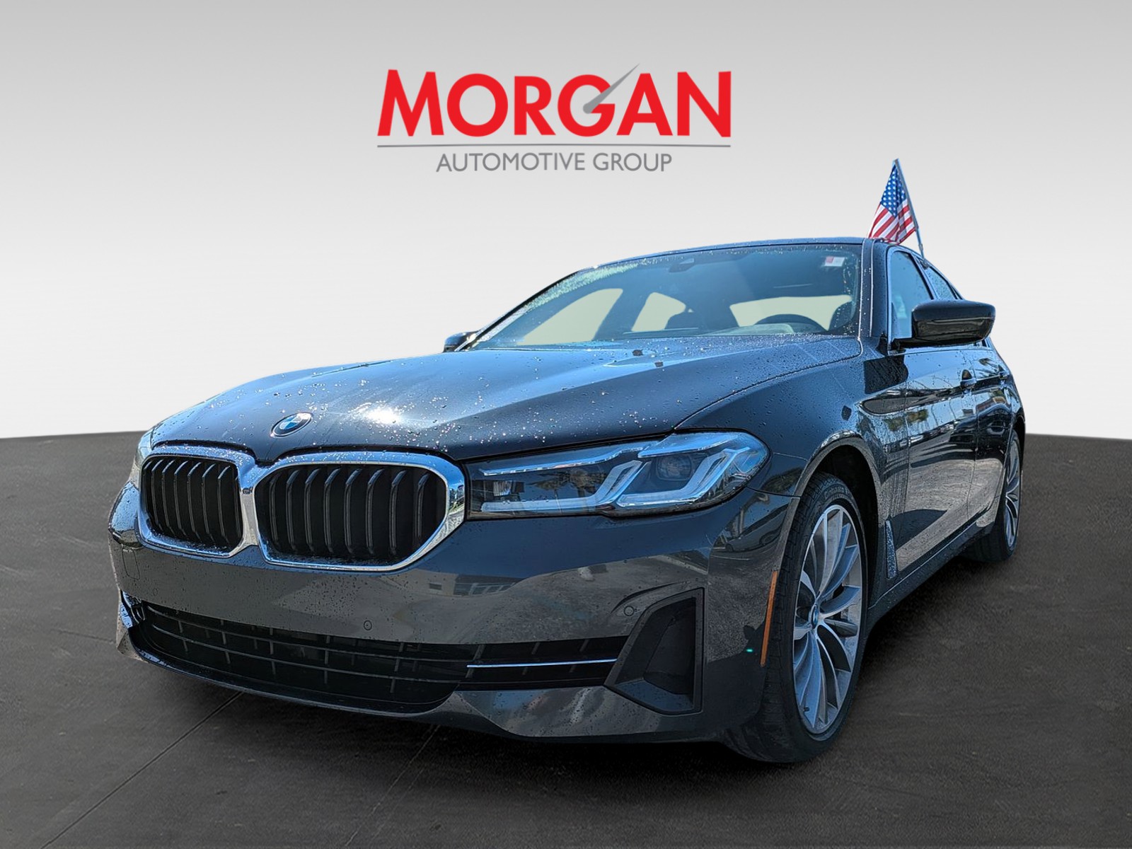 2022 BMW 5 Series - Photo 2