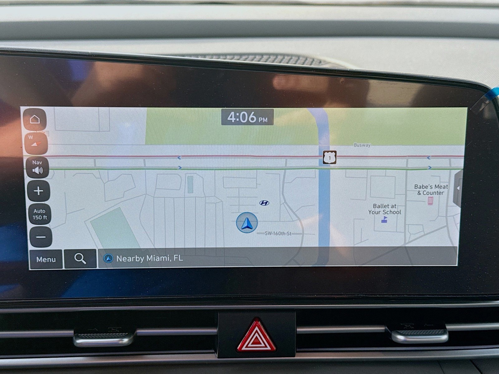 2025 Hyundai Elantra - Photo 11