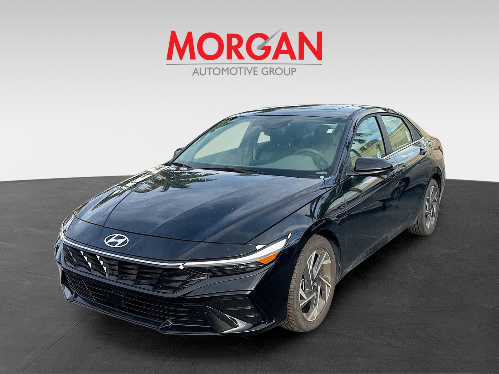 2025 Hyundai Elantra - Photo 2