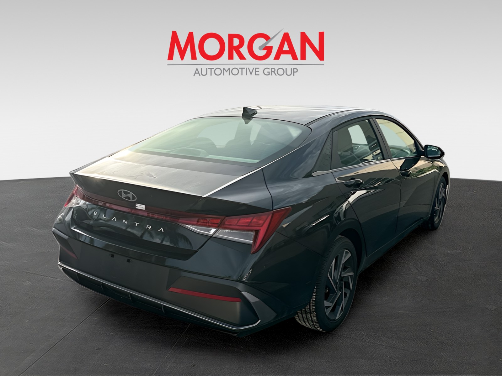 2025 Hyundai Elantra - Photo 5