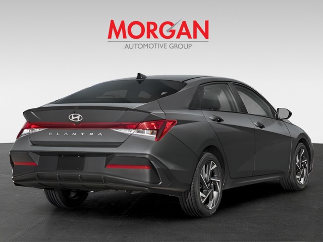 2025 Hyundai Elantra - Photo 4