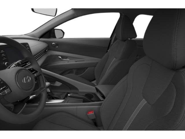 2025 Hyundai Elantra - Photo 12