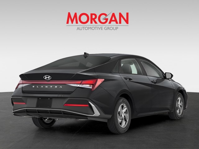 2025 Hyundai Elantra - Photo 6