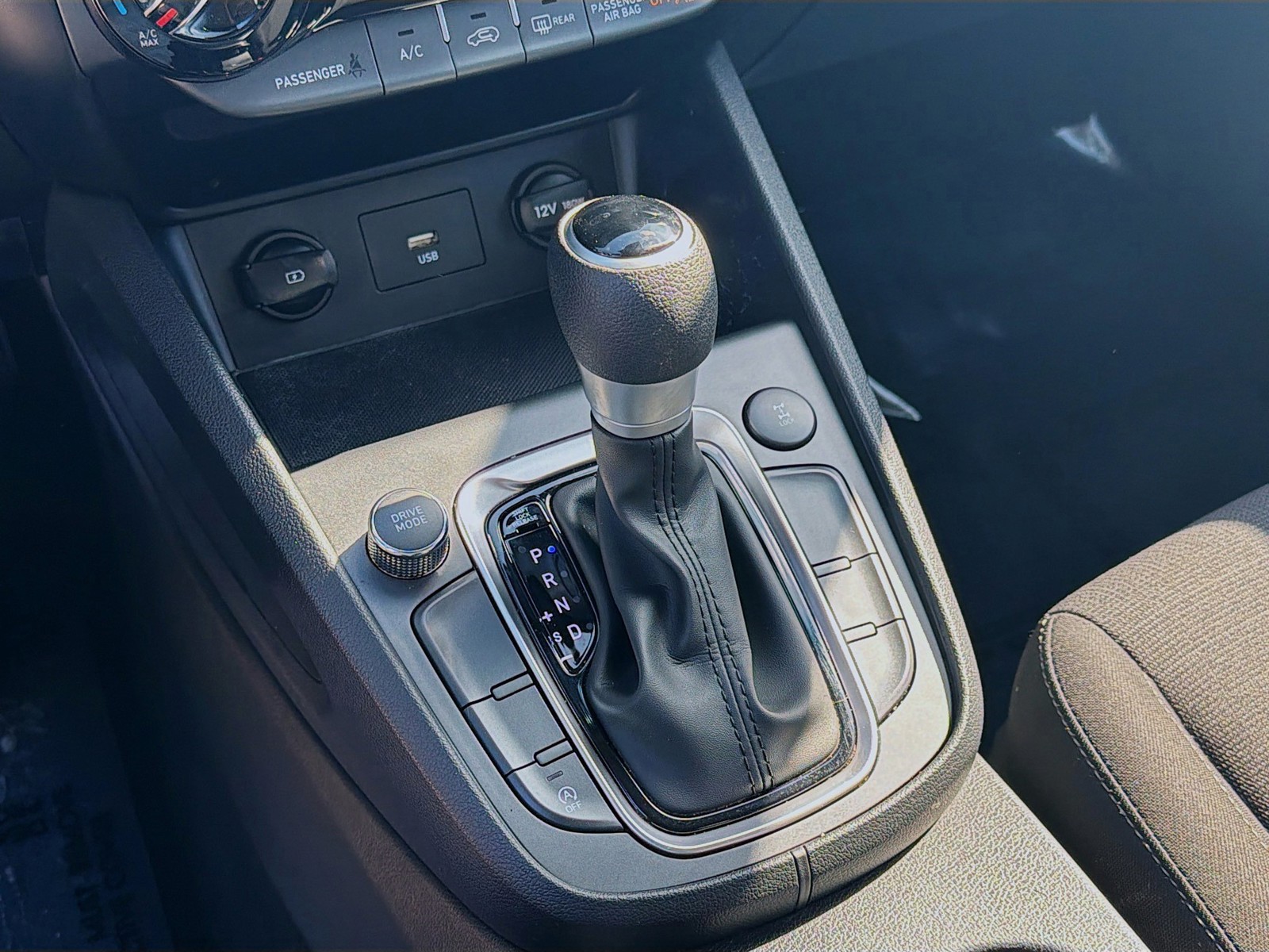 2023 Hyundai Kona - Photo 13
