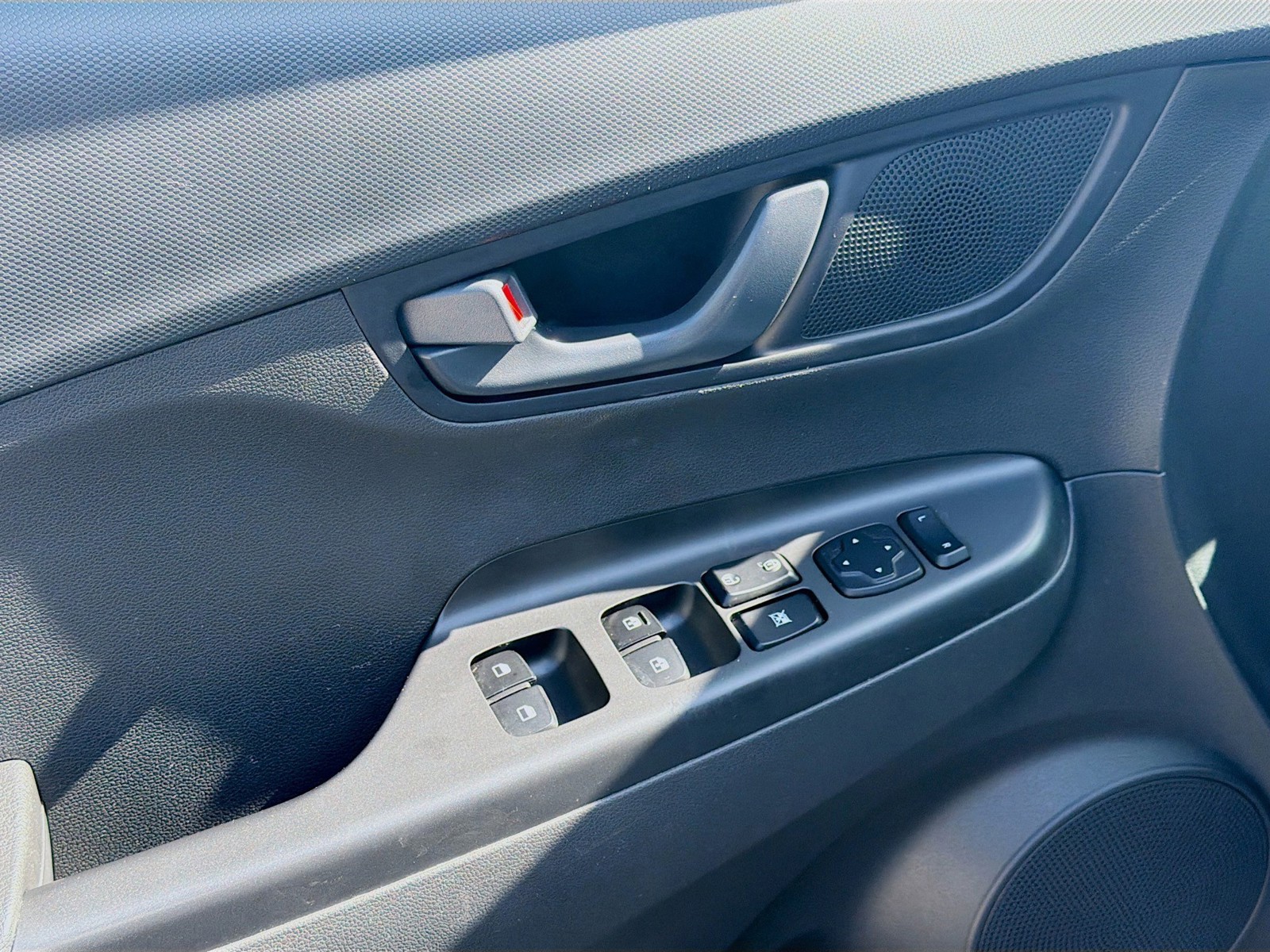 2023 Hyundai Kona - Photo 14