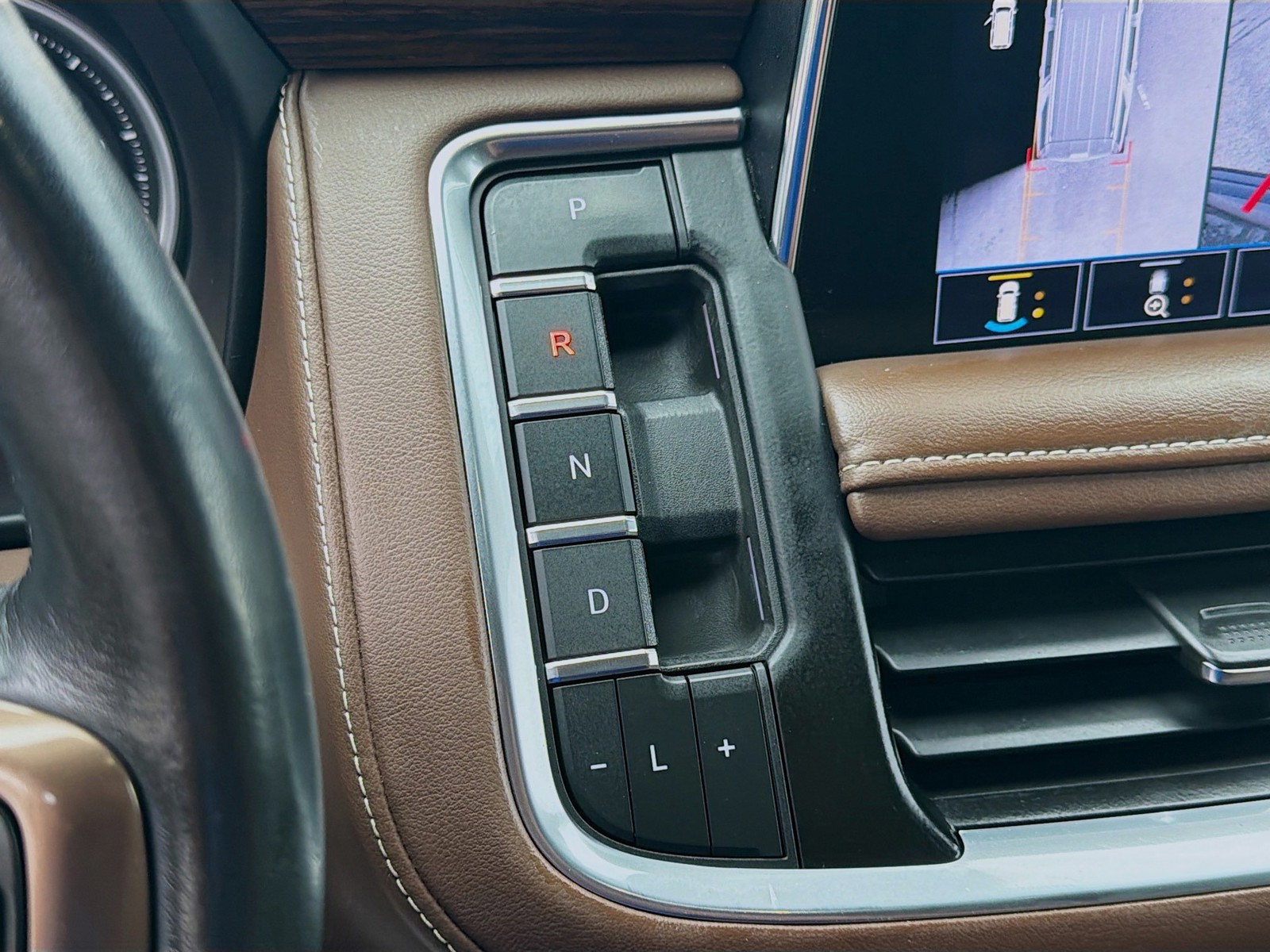 2021 Chevrolet Tahoe - Photo 13