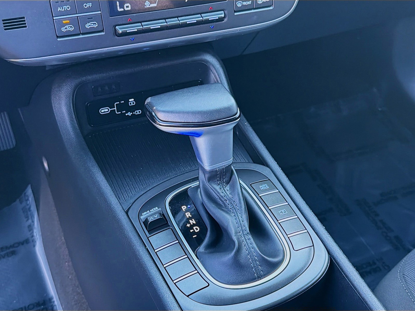 2024 Hyundai Kona - Photo 13