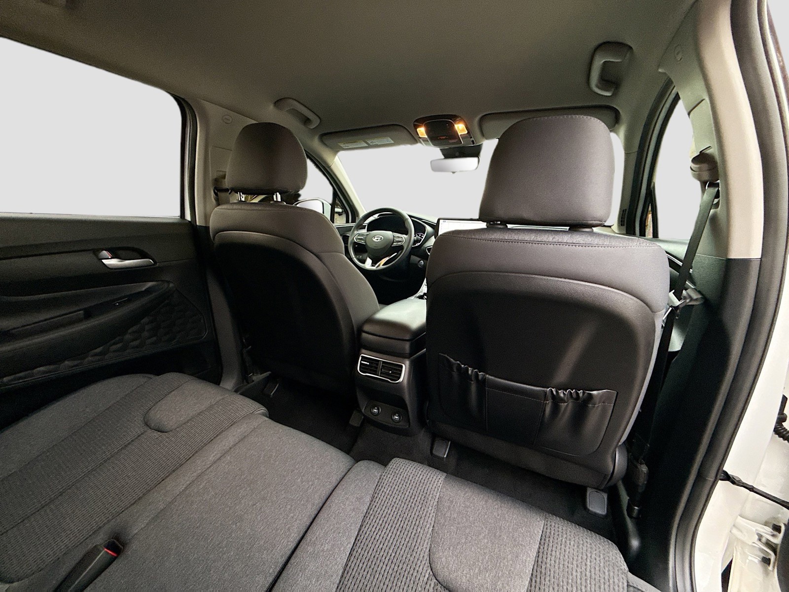 2023 Hyundai Santa Fe - Photo 28