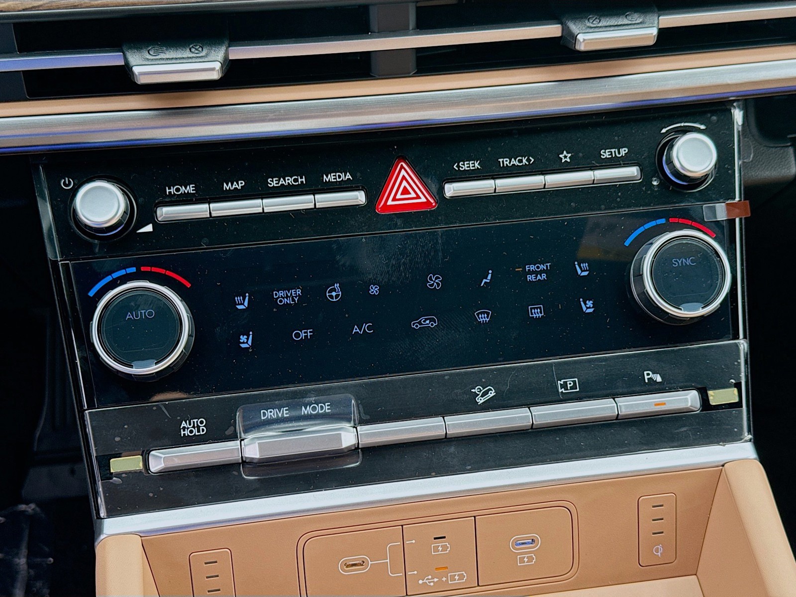 2026 Hyundai SANTA FE HYBRID - Photo 13