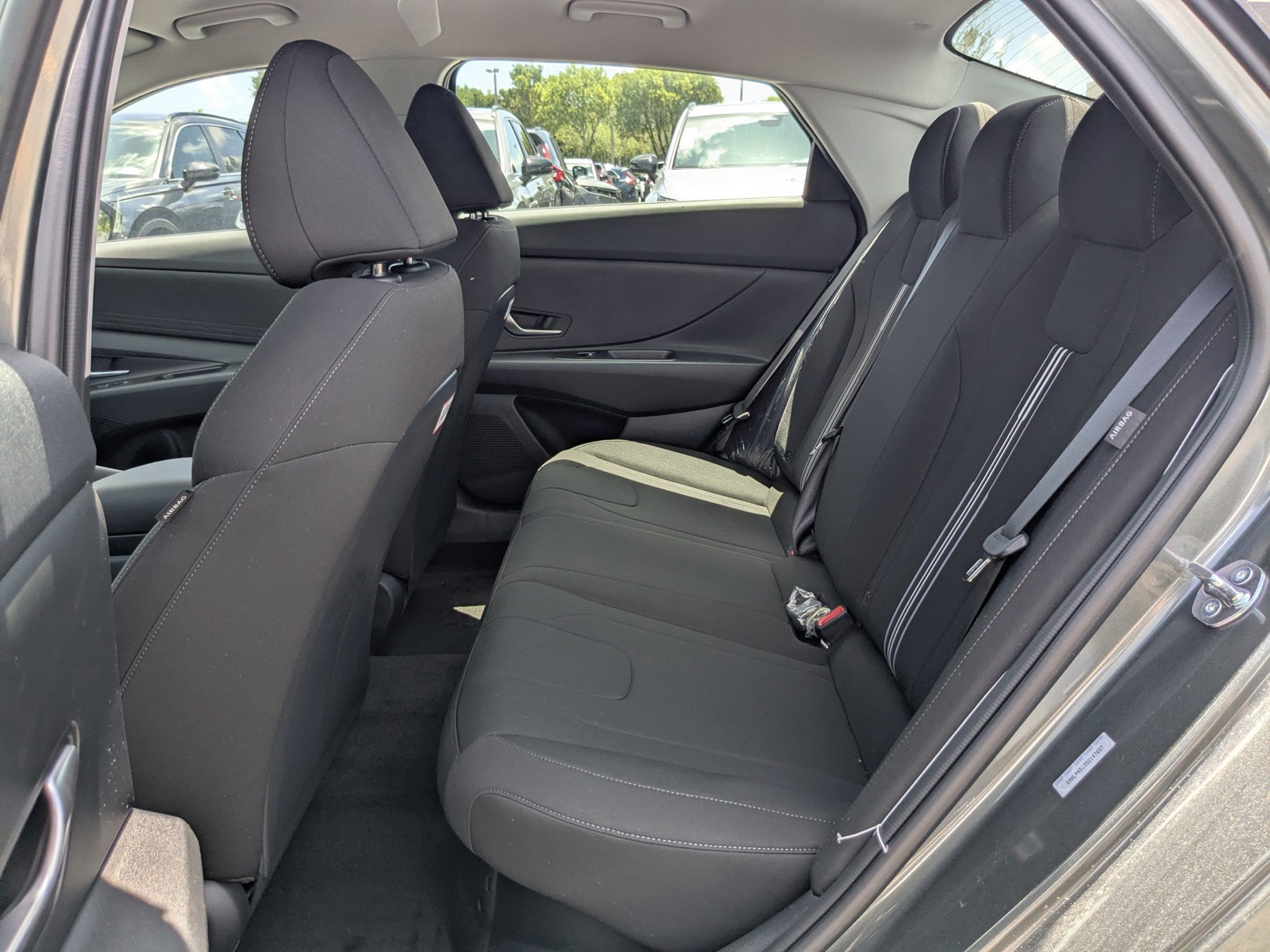 2025 Hyundai ELANTRA HYBRID - Photo 12