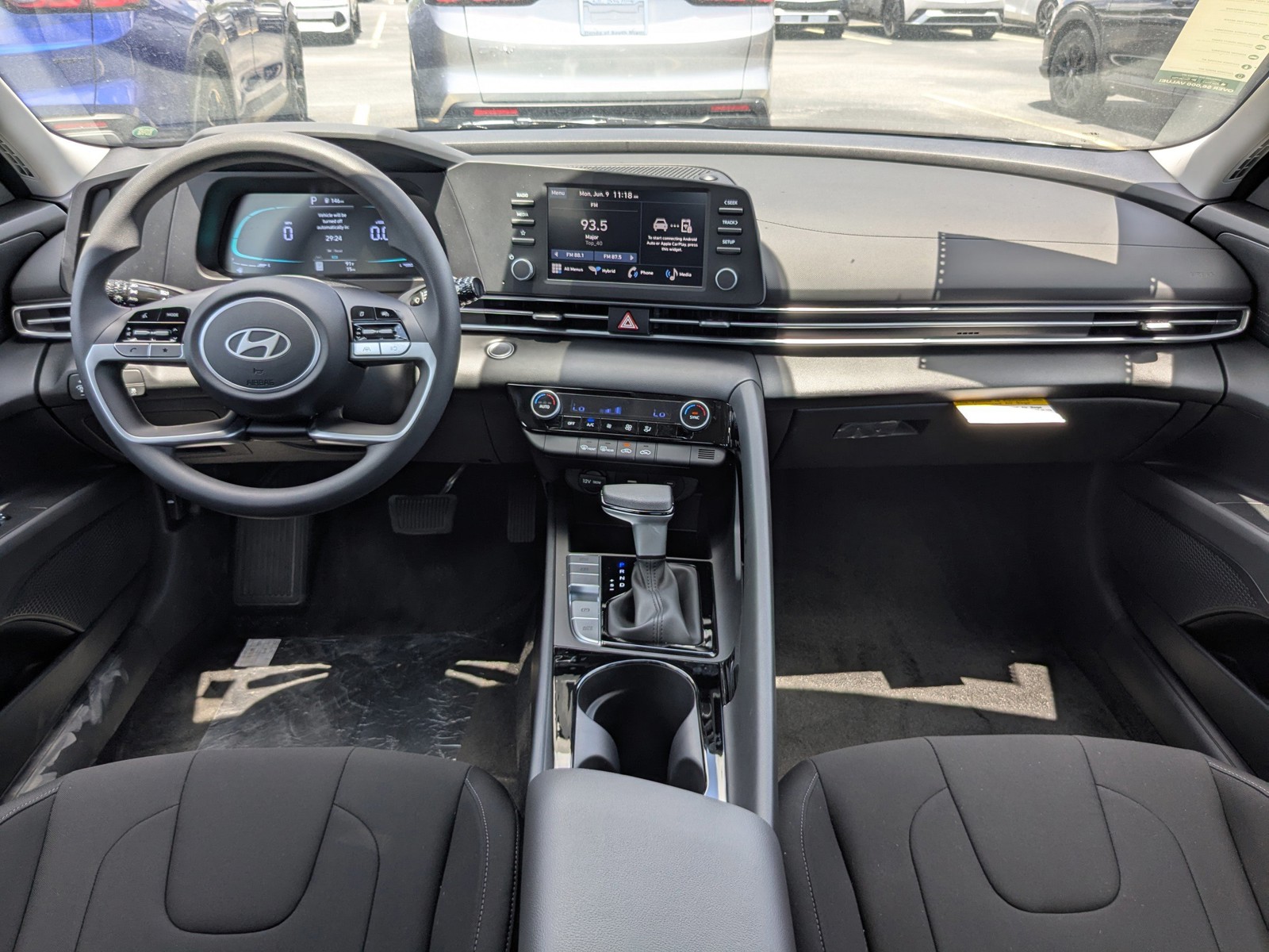 2025 Hyundai ELANTRA HYBRID - Photo 13