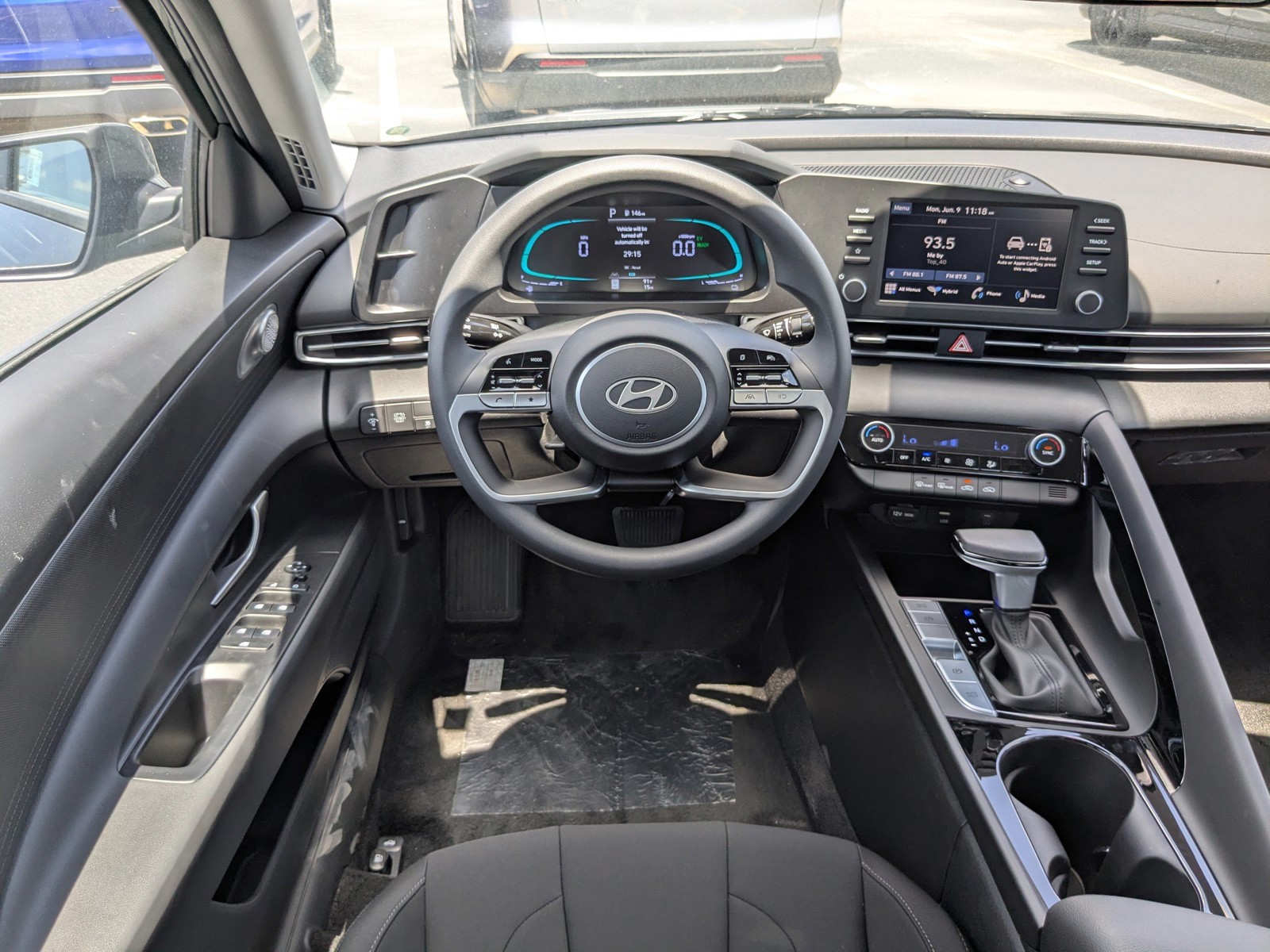 2025 Hyundai ELANTRA HYBRID - Photo 14