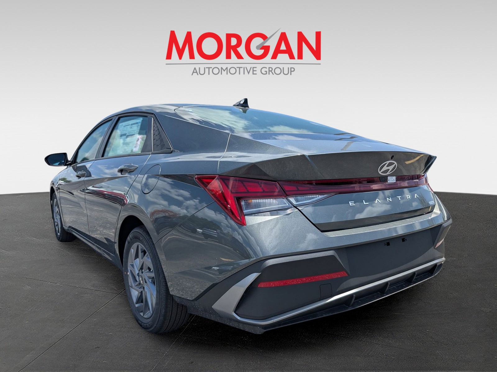 2025 Hyundai ELANTRA HYBRID - Photo 5