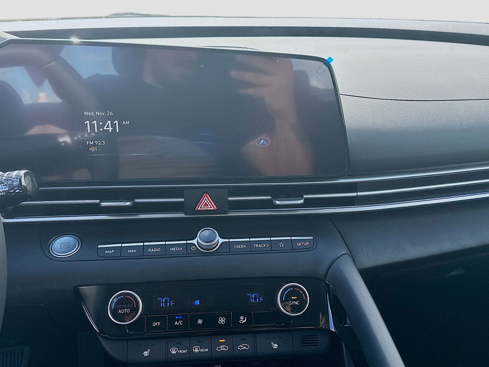 2025 Hyundai ELANTRA - Photo 11