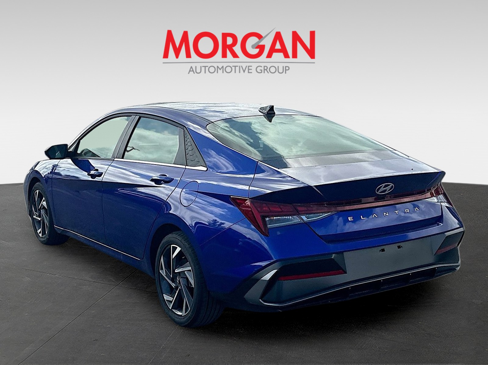 2025 Hyundai ELANTRA - Photo 4