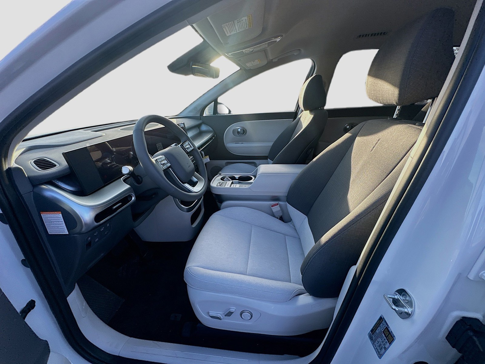 2026 Hyundai IONIQ 9 - Photo 14