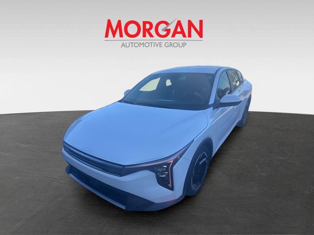 2025 Kia K4 - Photo 2