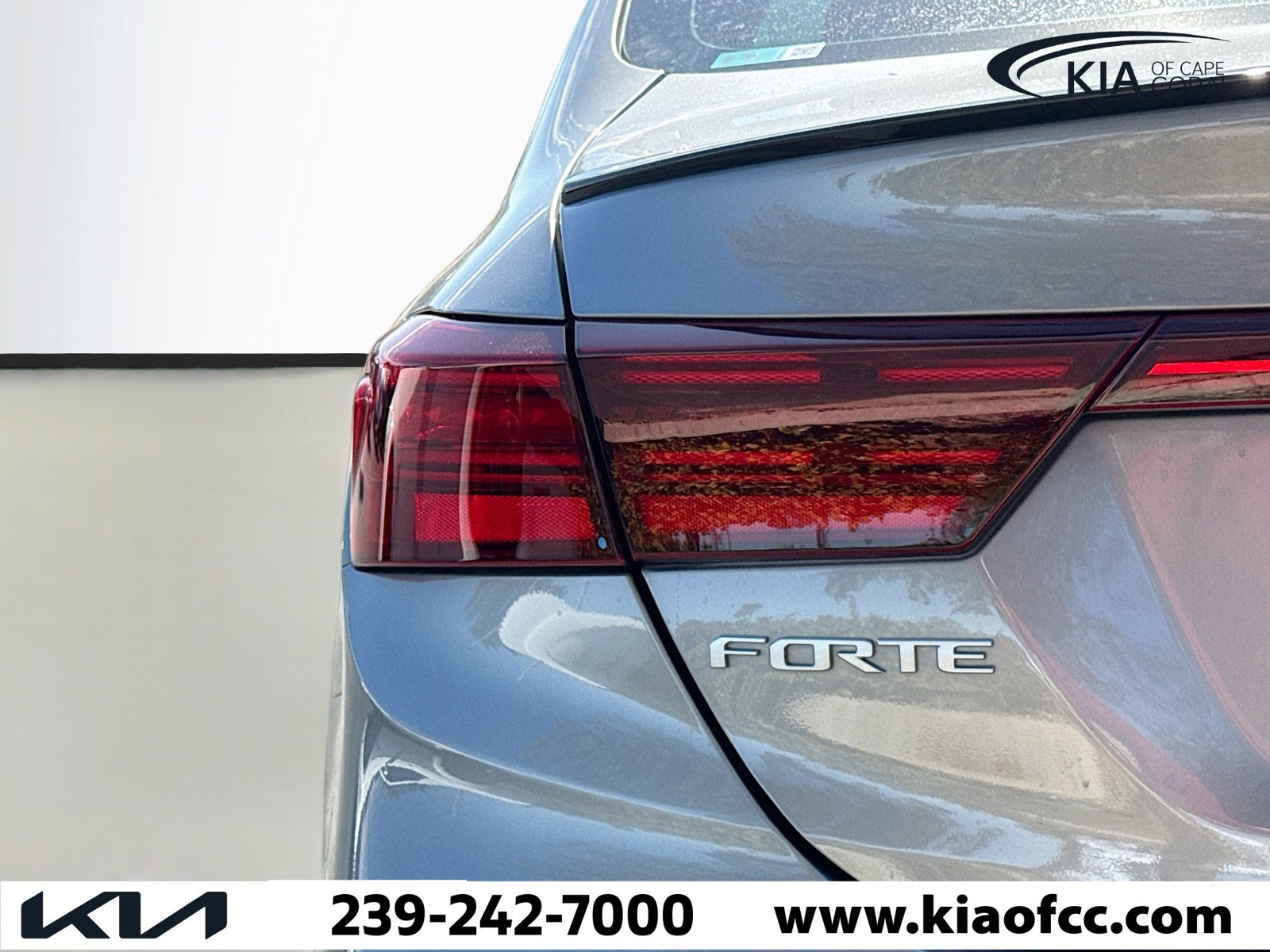 2023 Kia Forte - Photo 11