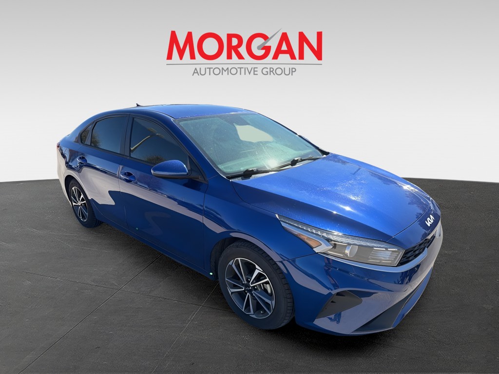 2023 Kia Forte - Photo 2