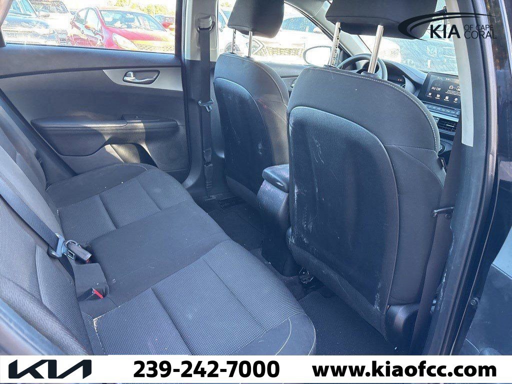 2020 Kia Forte - Photo 14