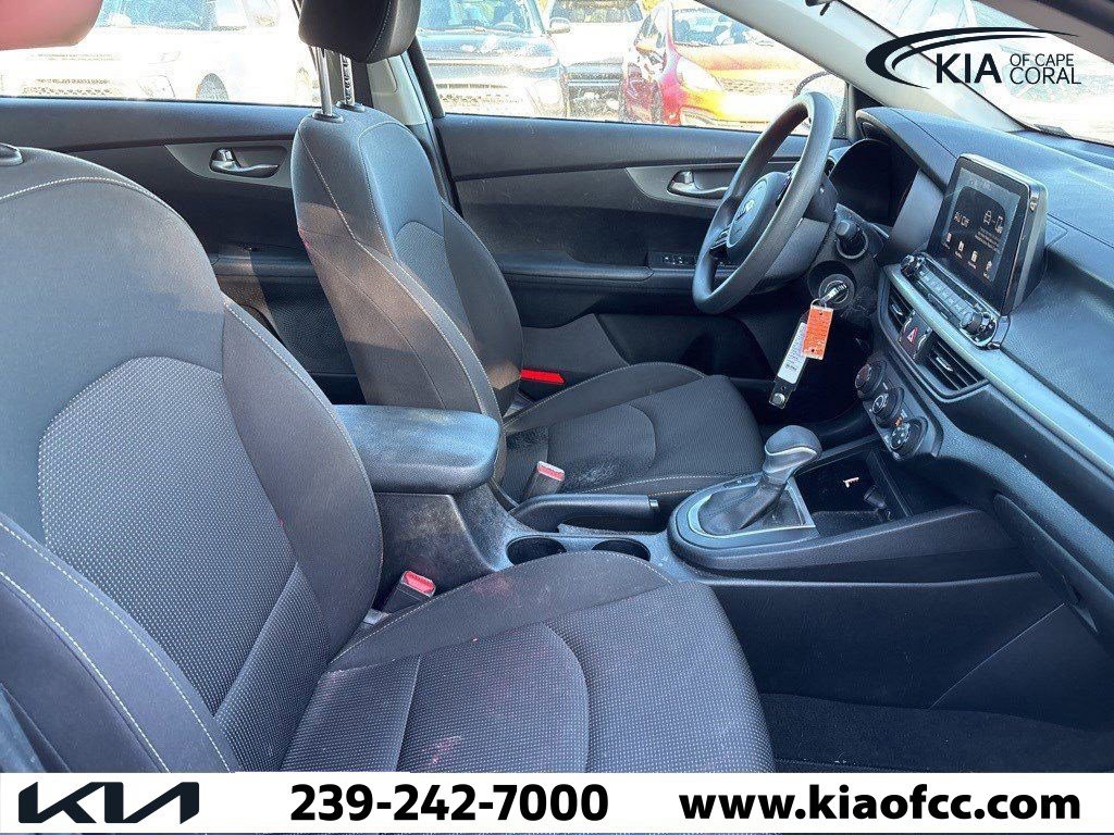 2020 Kia Forte - Photo 15
