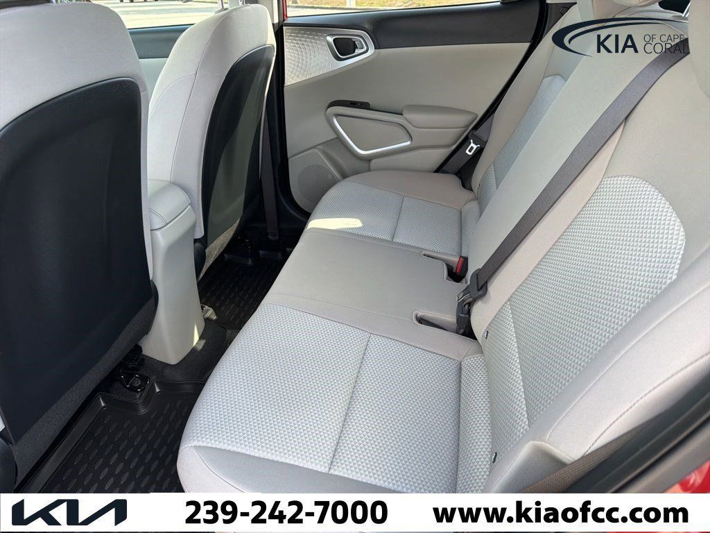 2024 Kia Soul - Photo 11