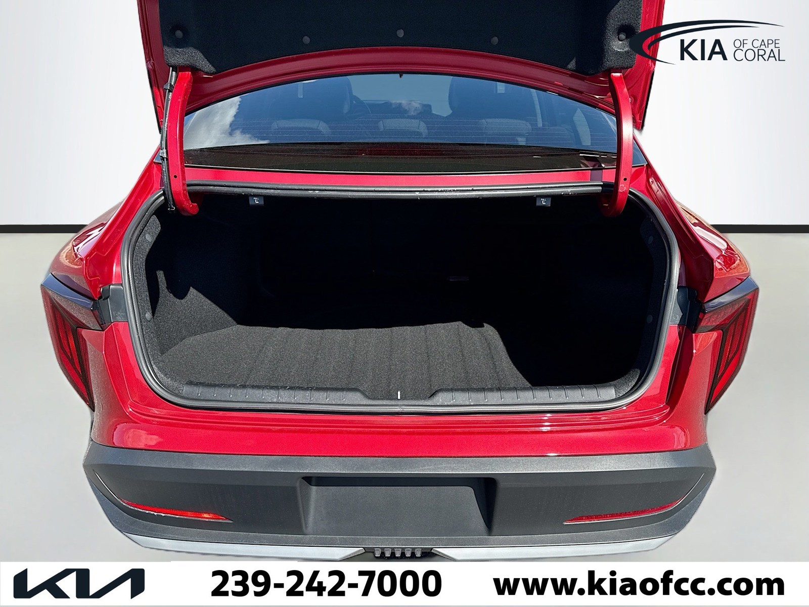 2025 Kia K4 - Photo 12
