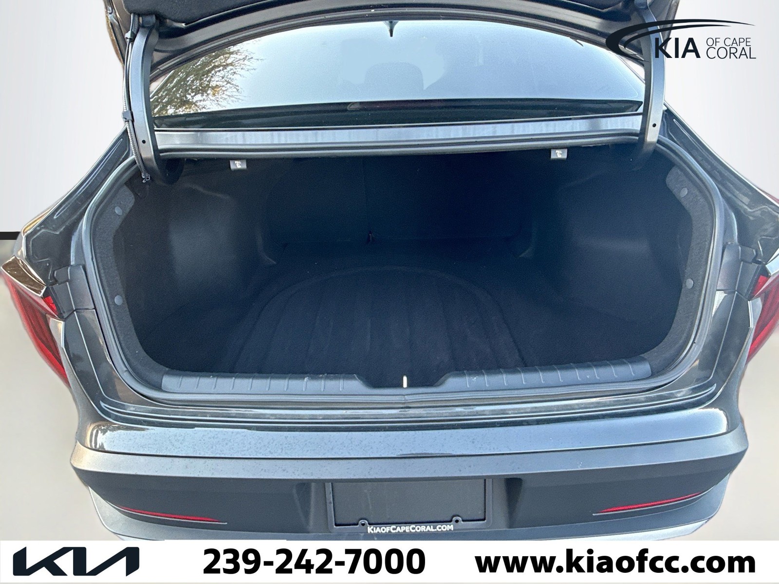 2025 Kia K4 - Photo 12