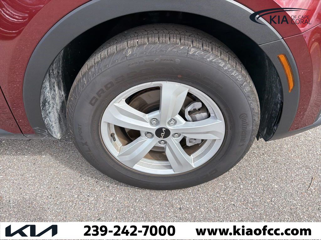 2025 Kia Sorento - Photo 11
