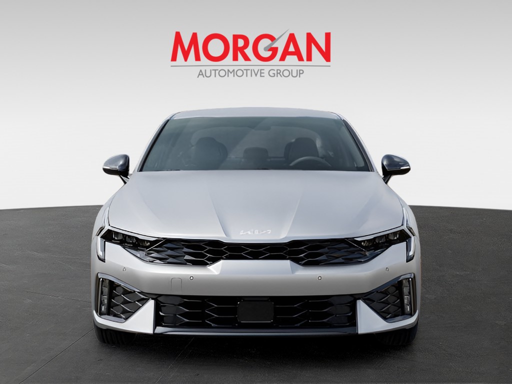 2026 Kia K5 - Photo 3