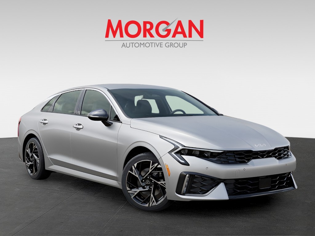 2026 Kia K5 - Photo 2