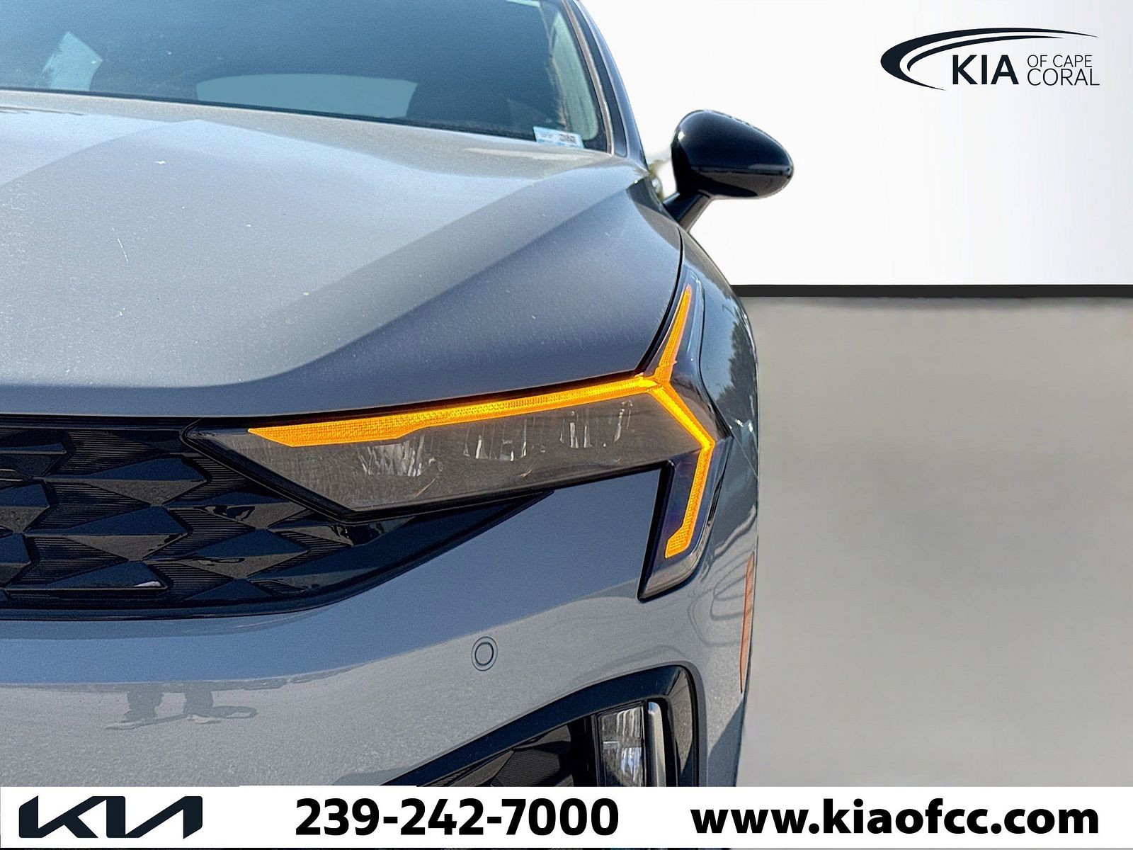 2026 Kia K5 - Photo 2