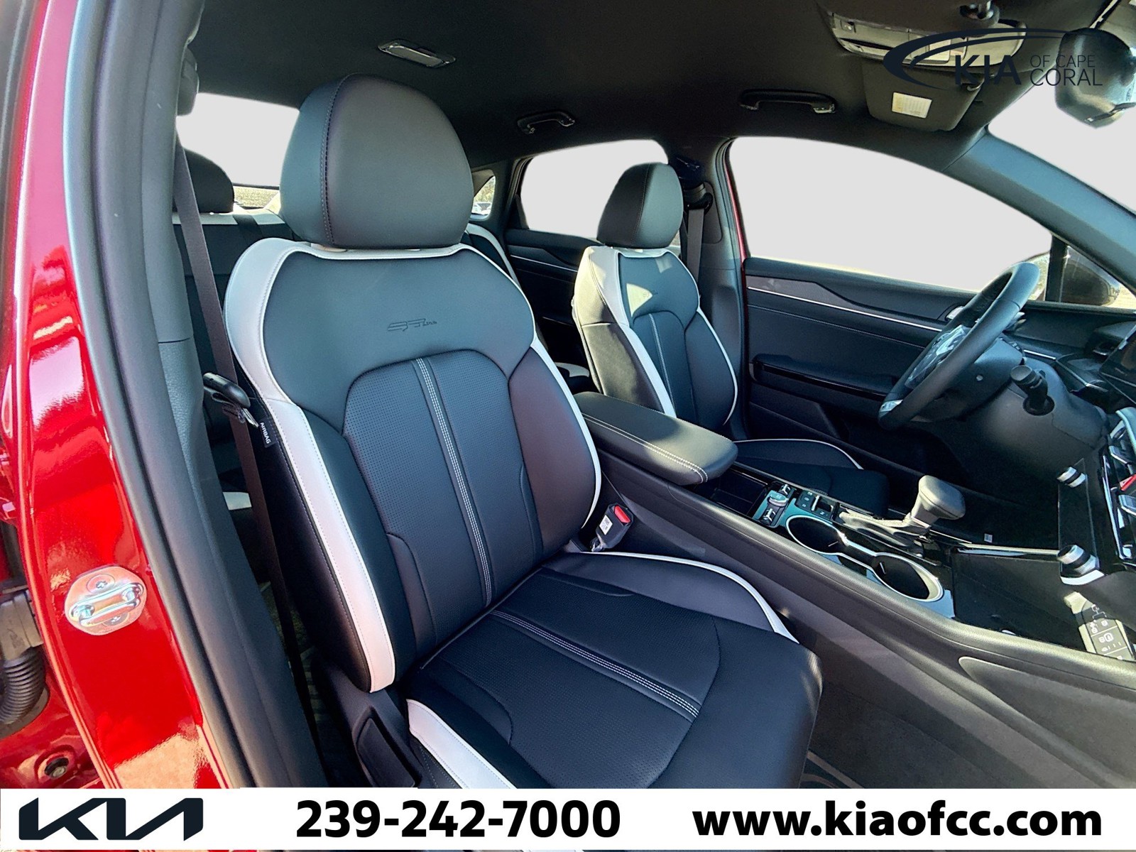 2026 Kia K5 - Photo 13