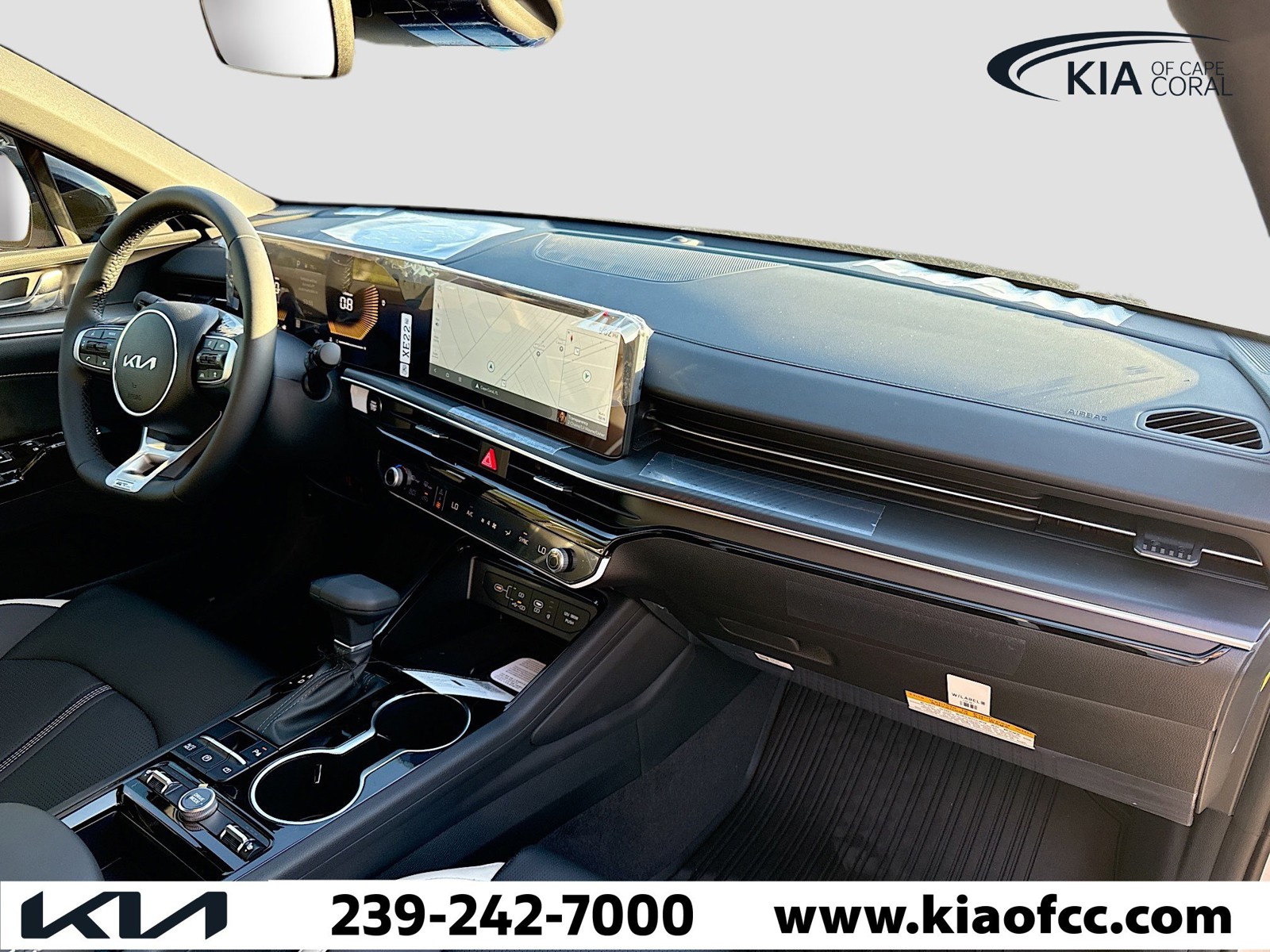 2026 Kia K5 - Photo 13