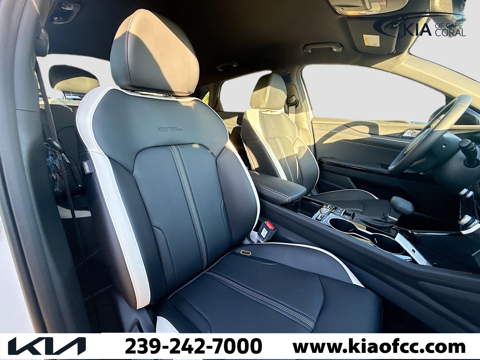 2026 Kia K5 - Photo 14