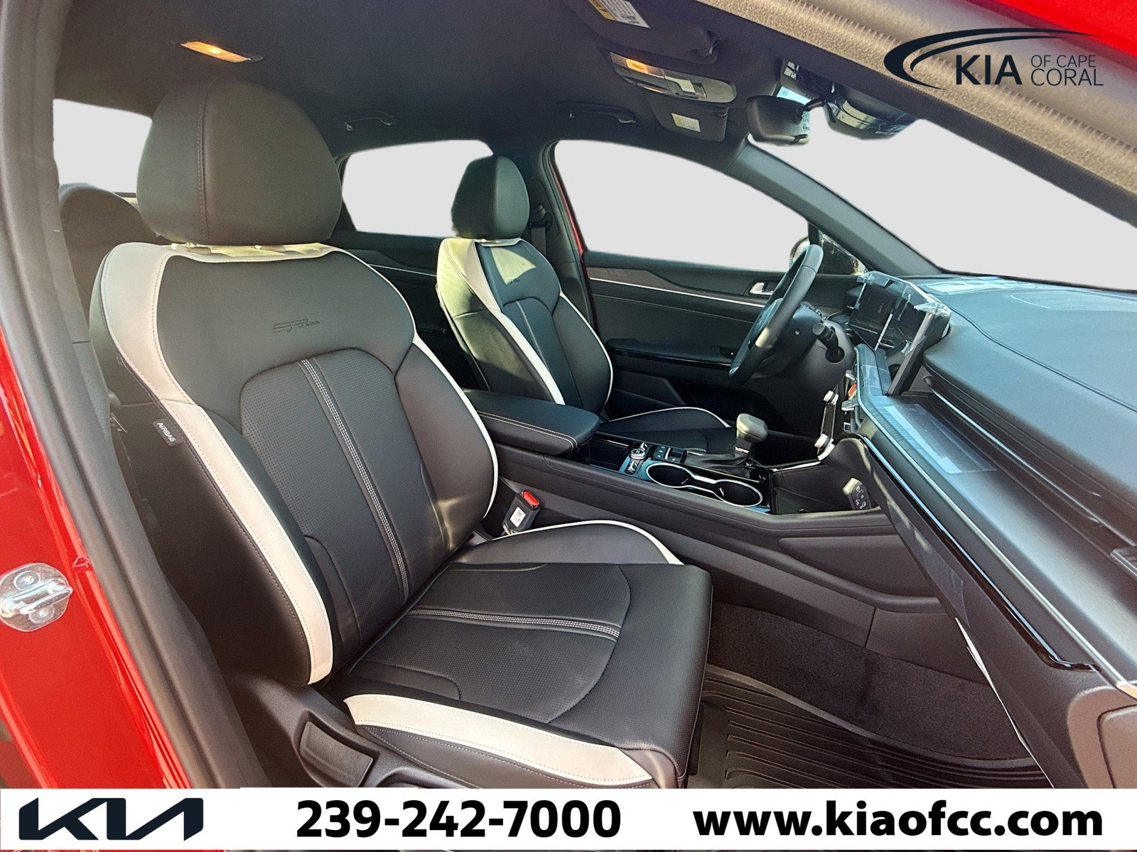 2026 Kia K5 - Photo 13