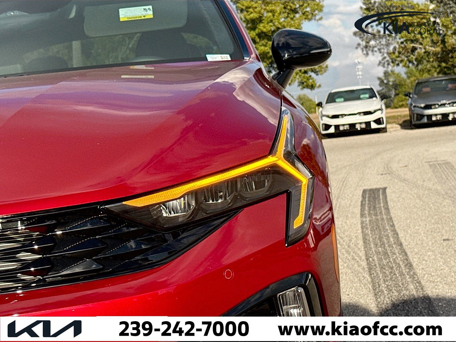2026 Kia K5 - Photo 3