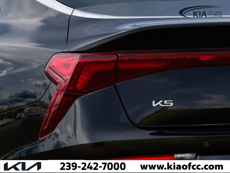 2026 Kia K5 - Photo 12