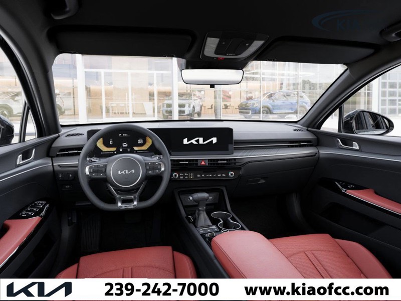 2026 Kia K5 - Photo 14